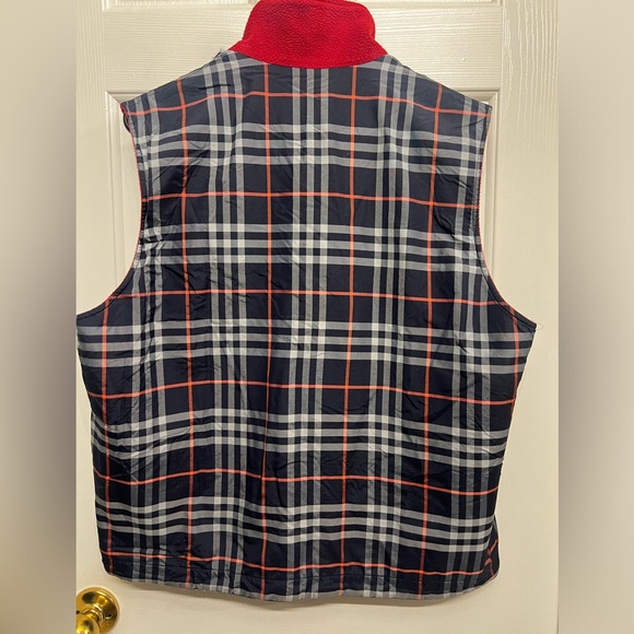 Reversible Burberry Vest - Picture 4 of 9